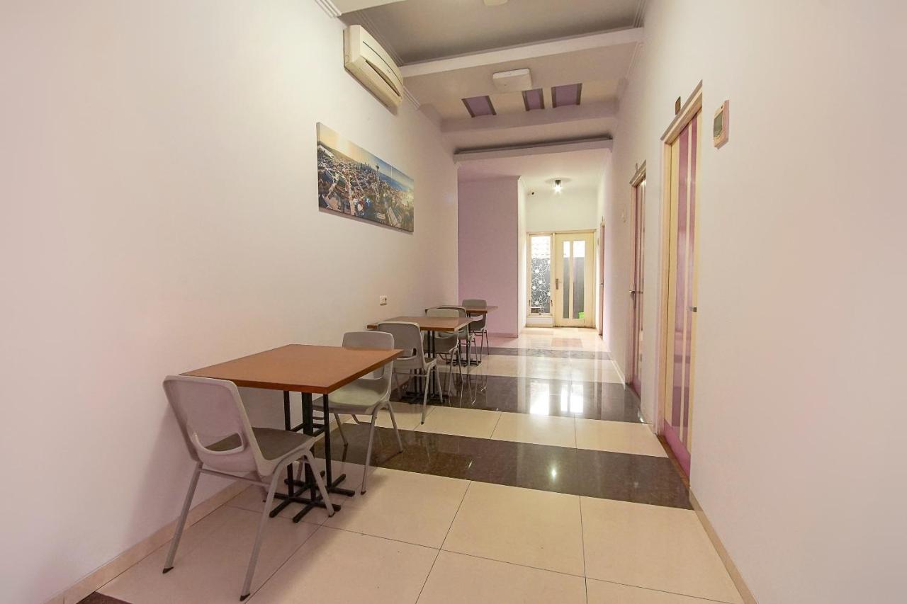 Urbanview Hotel Fiffa Kauman מאלאנג מראה חיצוני תמונה