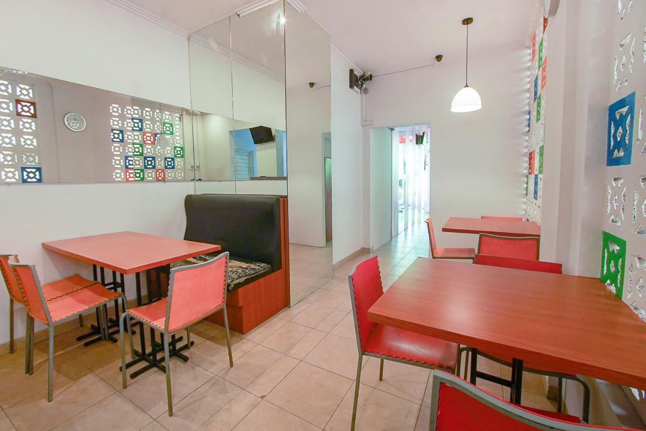 Urbanview Hotel Fiffa Kauman מאלאנג מראה חיצוני תמונה